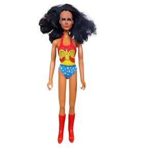 Vintage 1976 Original Mego Corp. DC Comics WONDER WOMAN Action Figure Doll